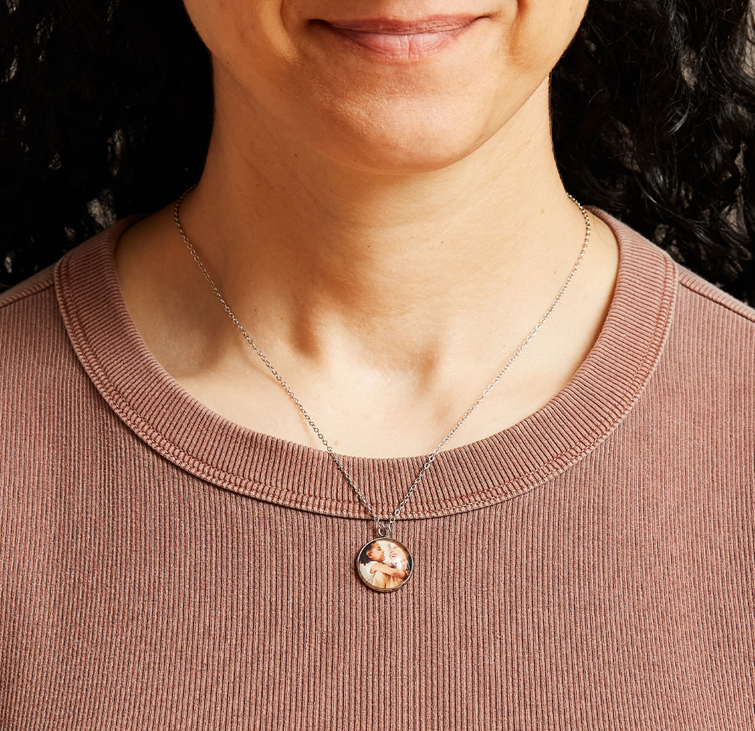 Collier avec pendentif photo en dôme - couleur or