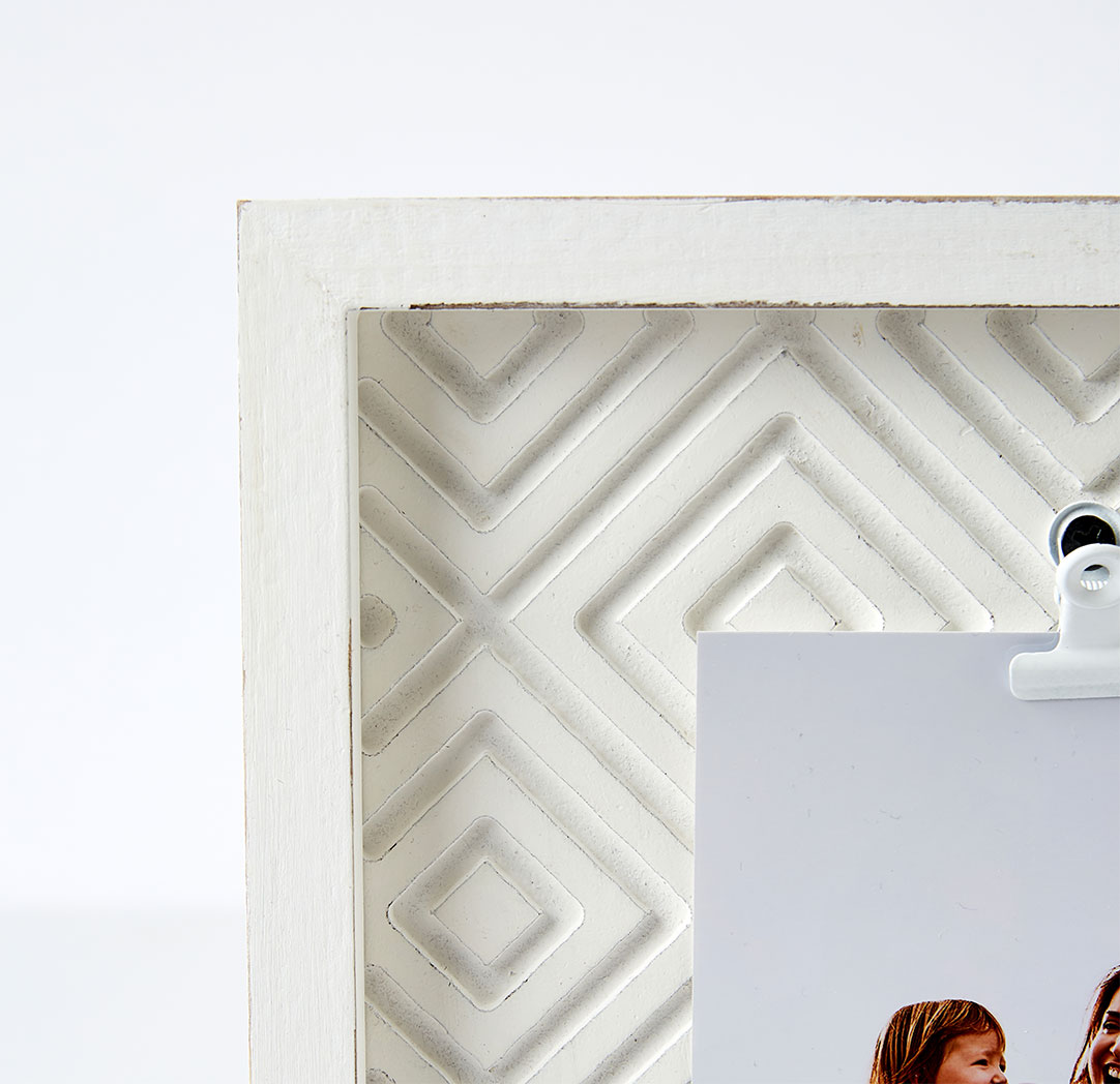 Cadre à pince en bois sculpté 4 x 6 po