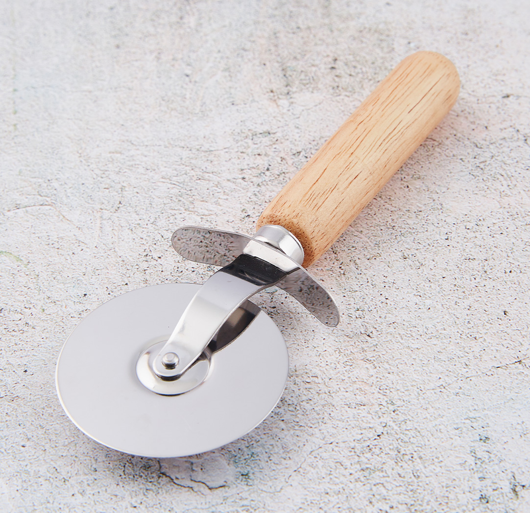 Ensemble à pizza personnalisé en bois