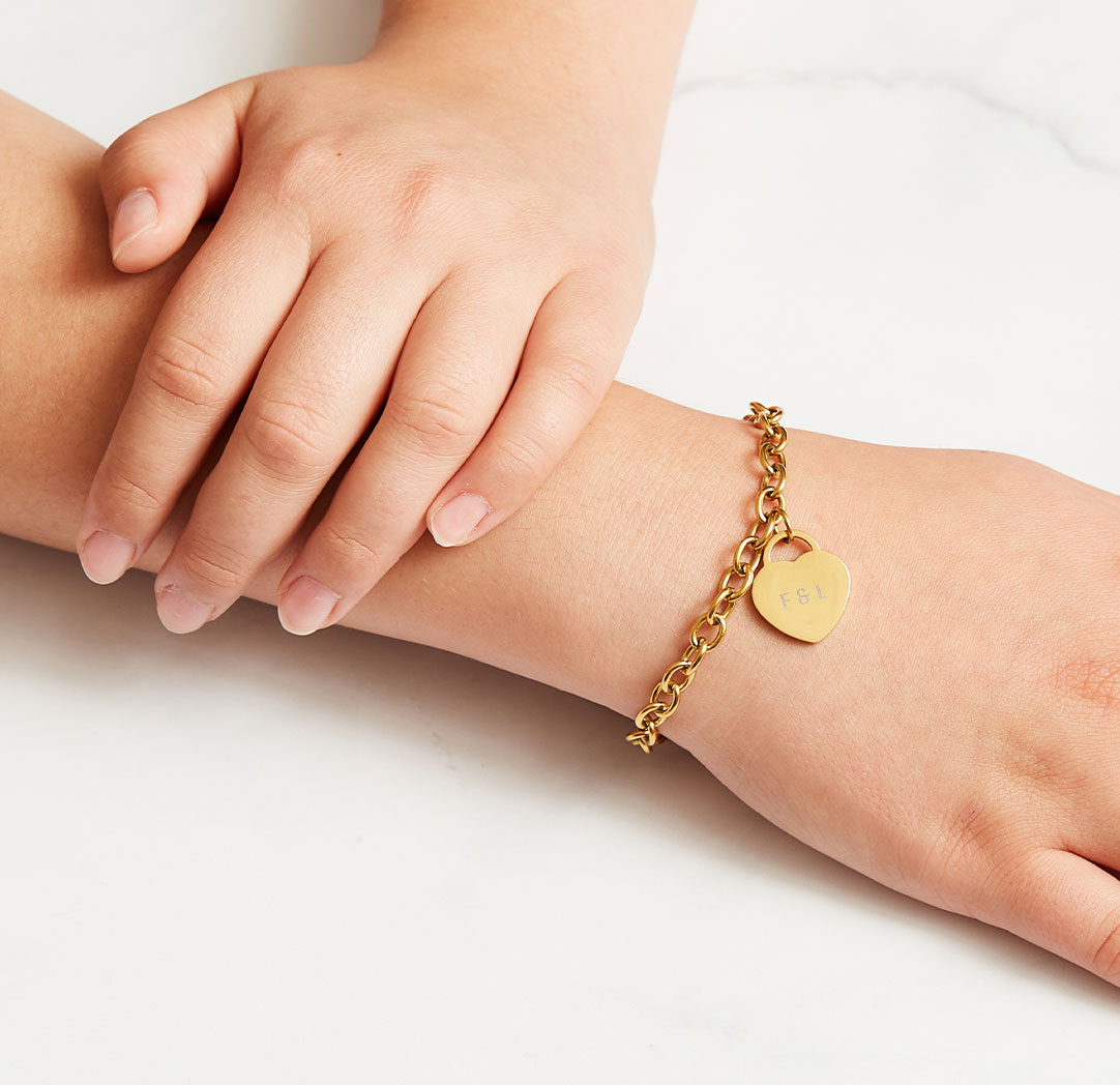 Bracelet de chaîne avec breloque en forme de cœur - couleur argent