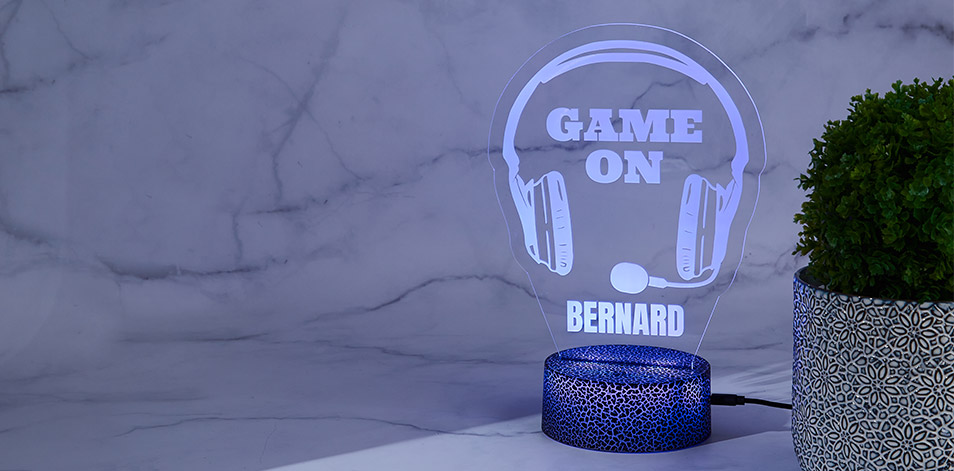 Personalized Cracked Black LED Sign - Gaming Headset
