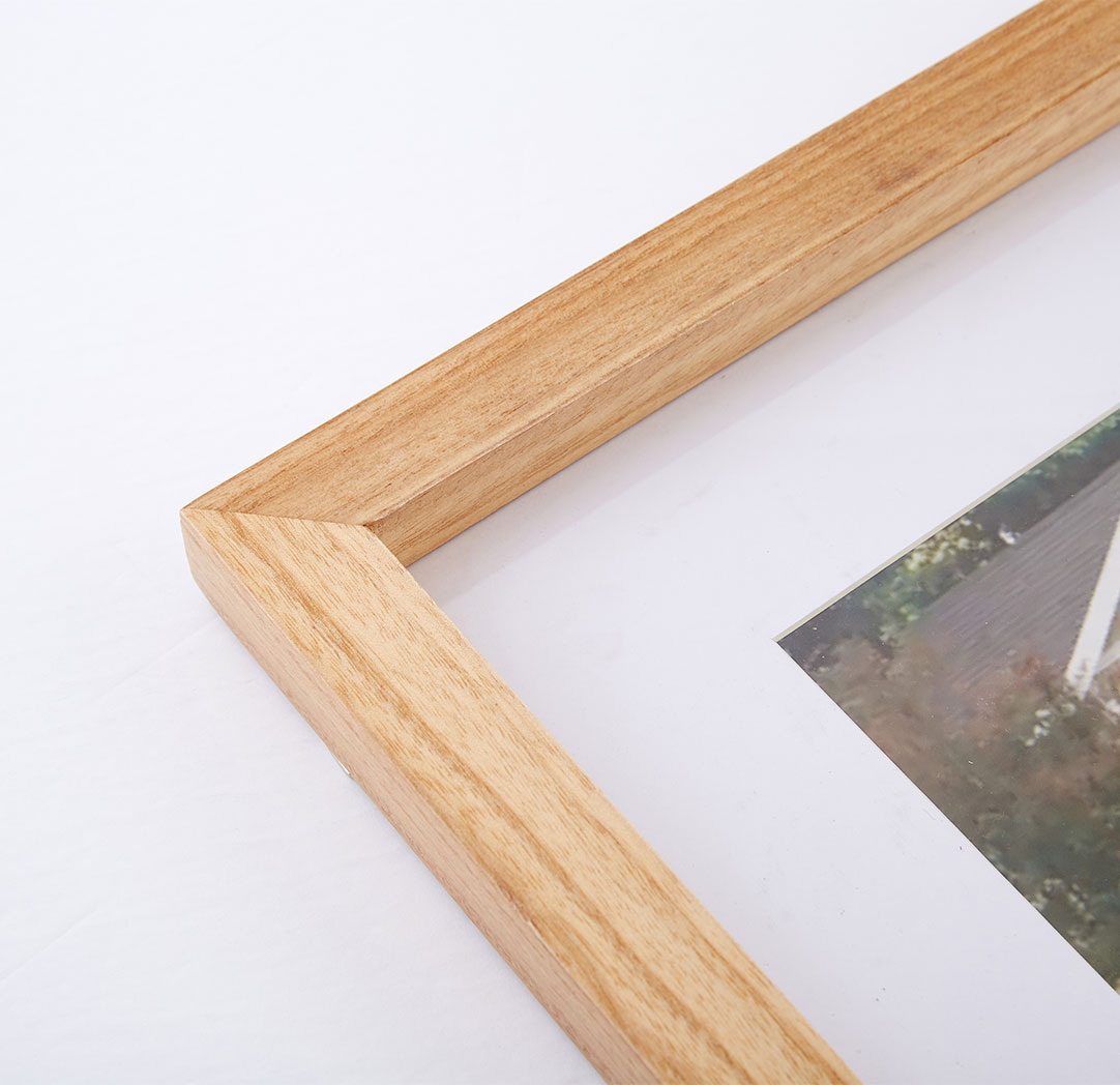 Affiche Étincelle avec cadre en bois de 16 x 20 pouces