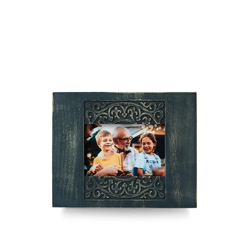 4x6 Blue Carved Wood Frame
