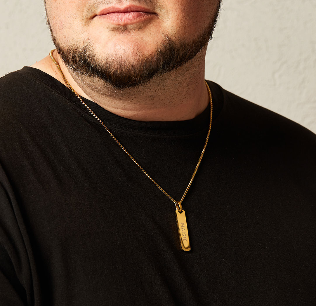 Collier avec pendentif en étiquette - couleur or