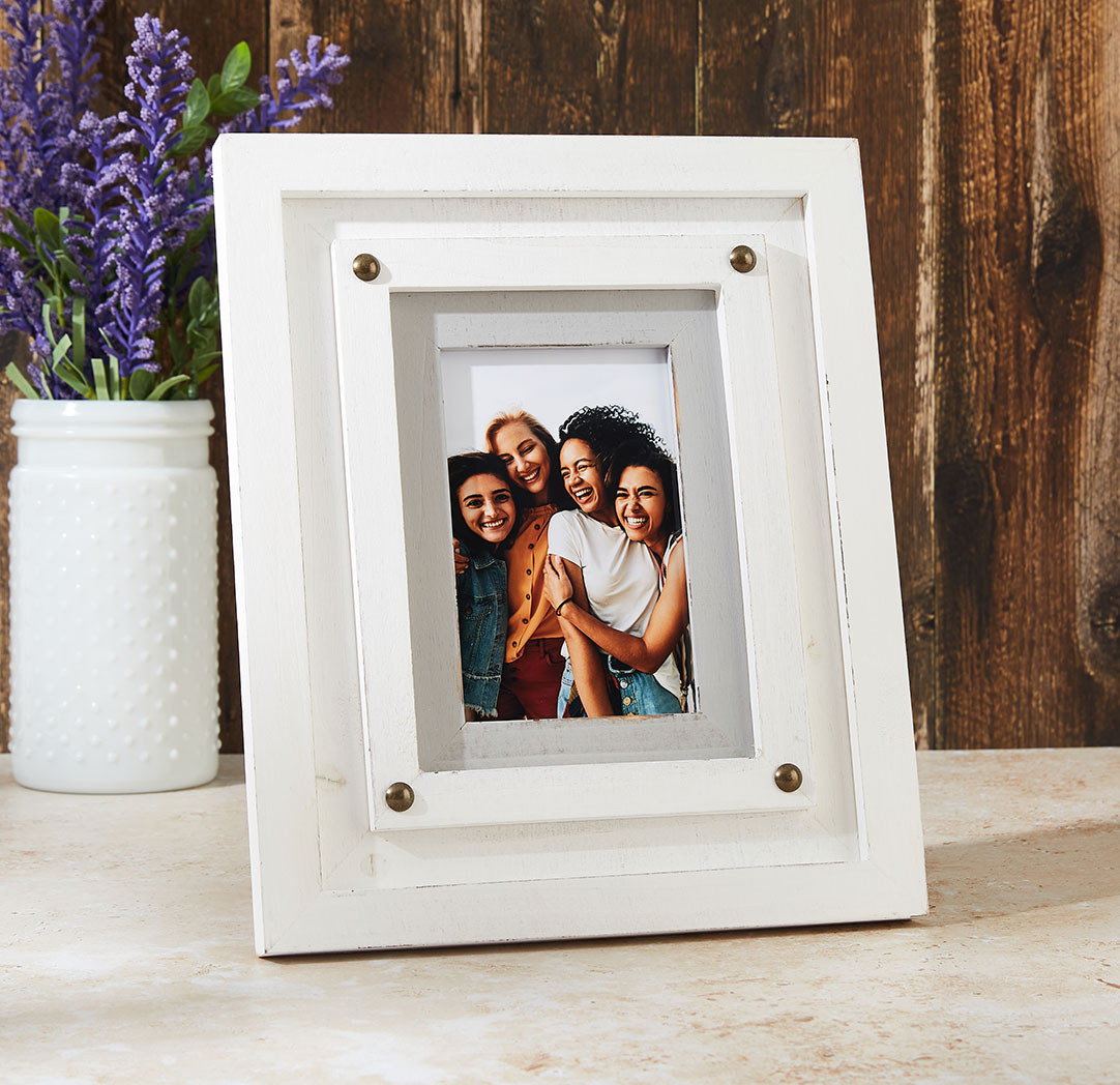 4x6 White Wood Rivet Frame