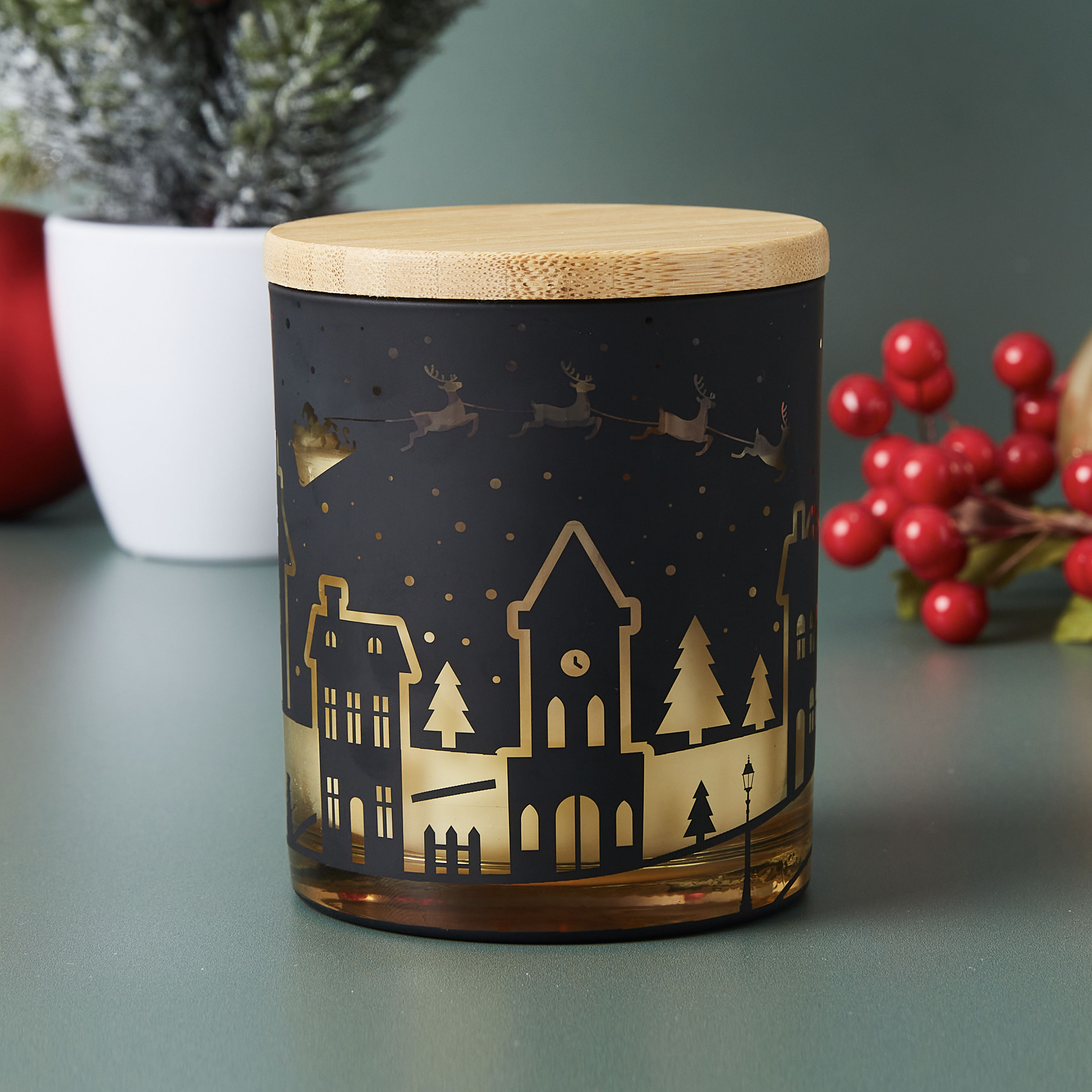 Cinnamon - Small Town