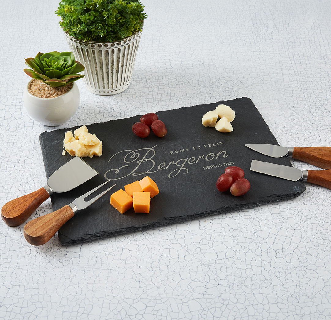 Ensemble à fromage de 5 pièces en ardoise personnalisé