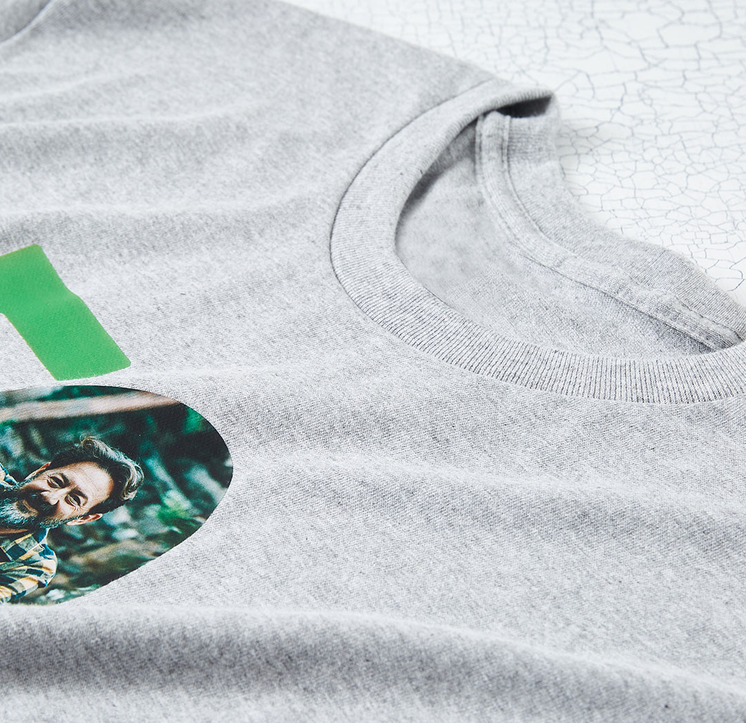 T-shirt gris (très grand)