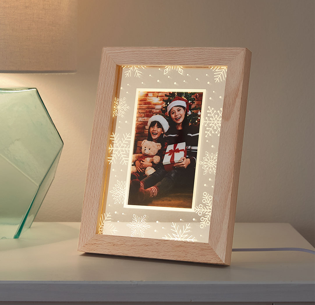Snowflakes - LED Frame