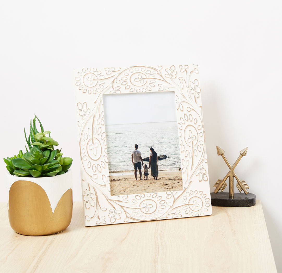 6x8 Carved Floral Frame