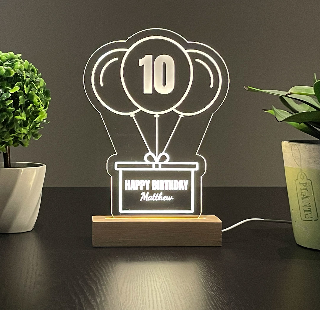 Panneau long à DEL personnalisé en bois - Ballons d’anniversaire