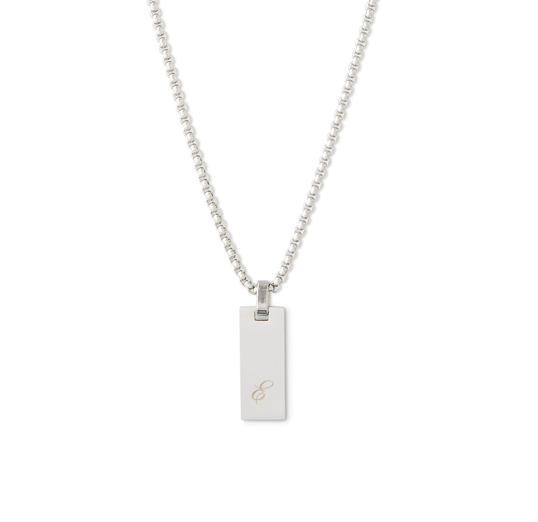 Collier avec pendentif rectangulaire - couleur argent