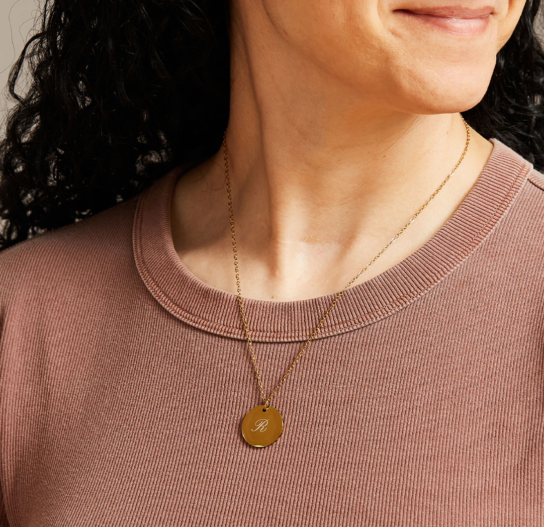 Collier avec pendentif rond - couleur or