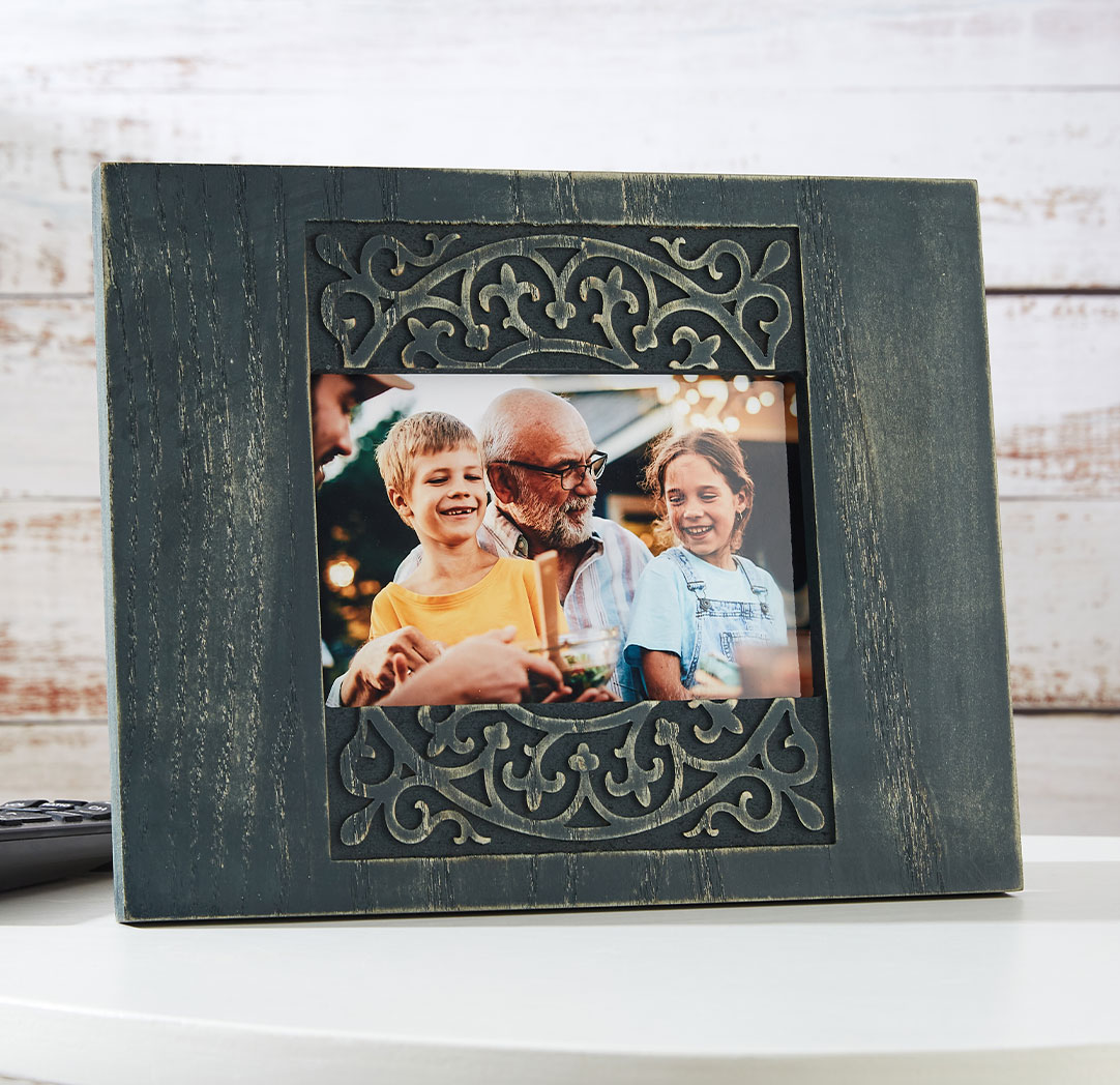 4x6 Blue Carved Wood Frame