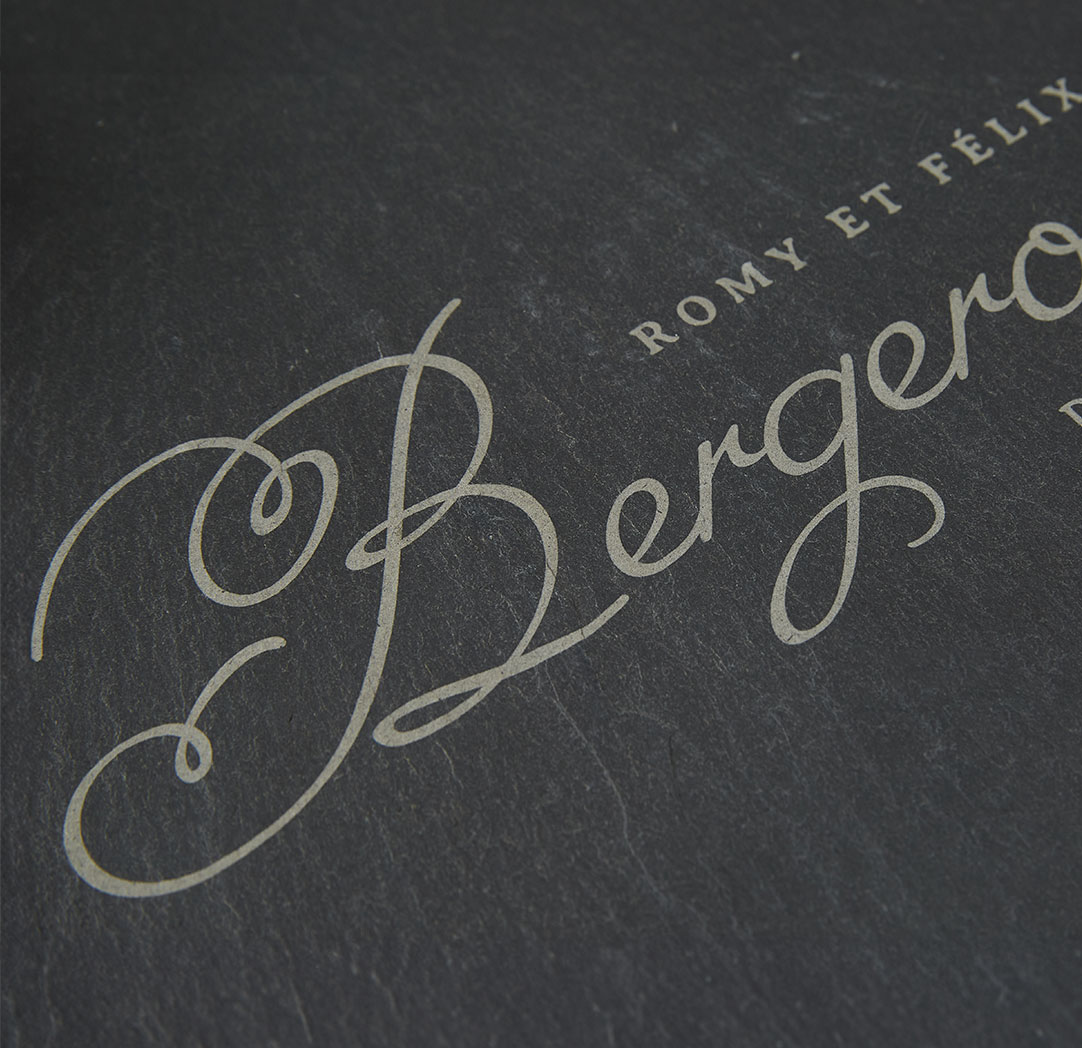 Ensemble à fromage de 5 pièces en ardoise personnalisé