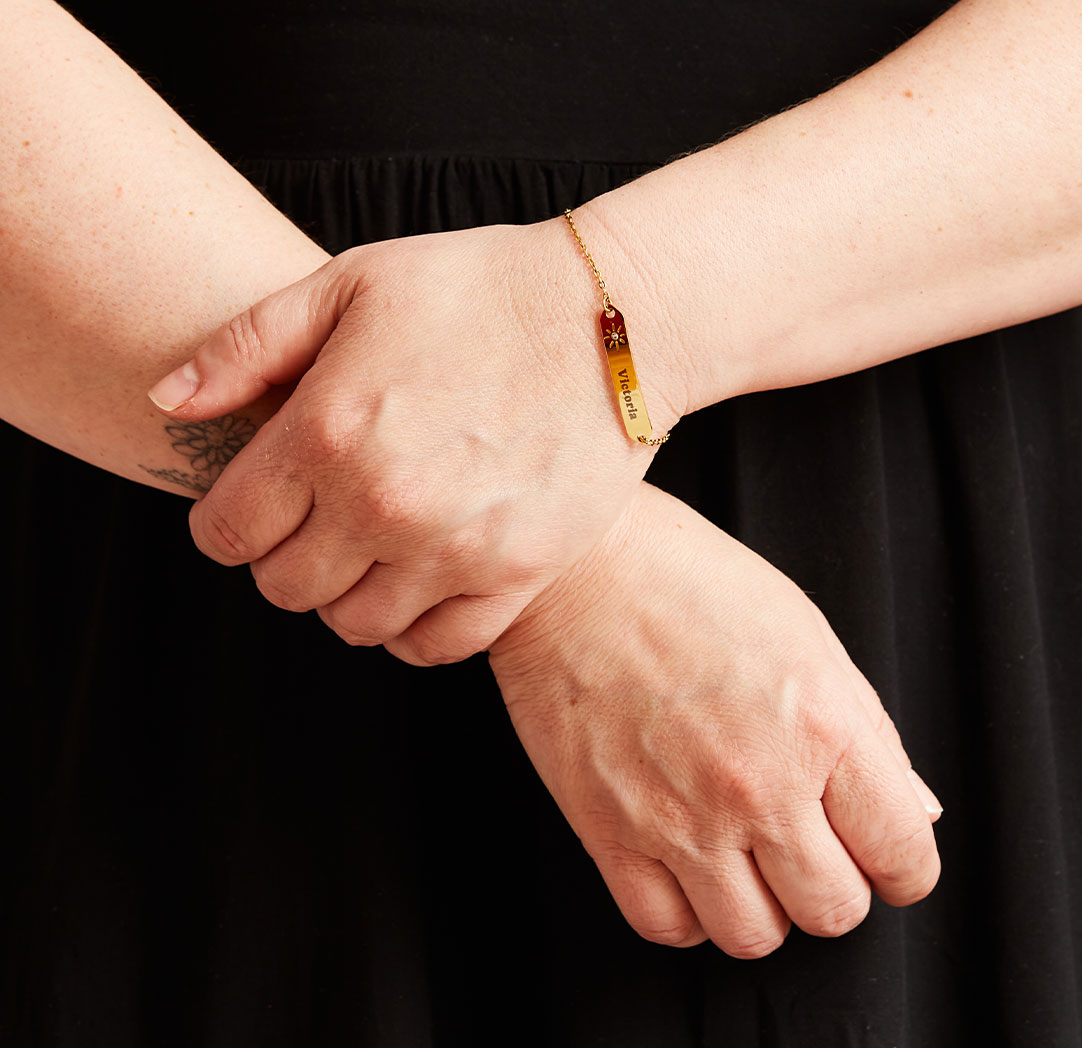 Bracelet à plaquette avec soleil - couleur or