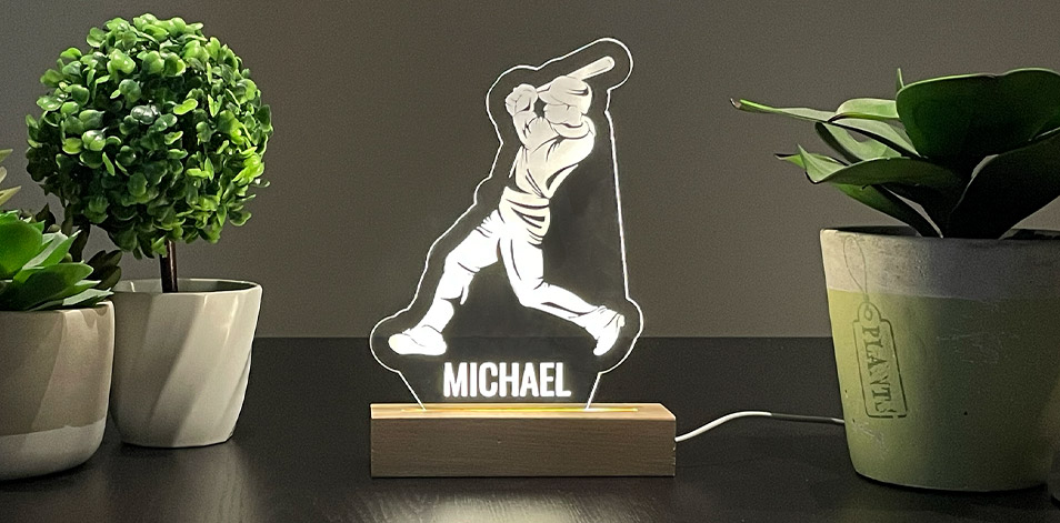 Panneau long à DEL personnalisé en bois - Joueur de baseball