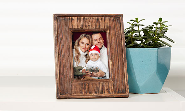 Frames & Decor