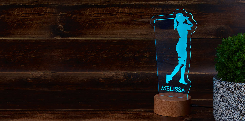 Panneau à DEL personnalisé en bois - Golfeuse