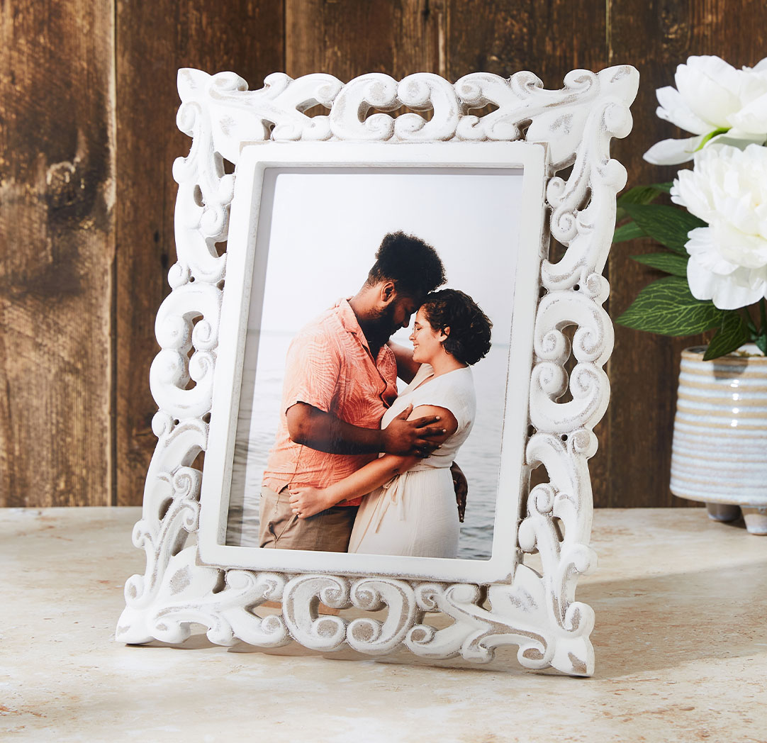 6x8 White Wash Ornate Wood Frame
