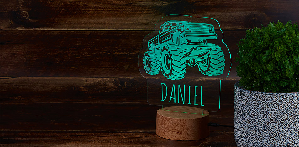 Panneau à DEL personnalisé en bois - Camion monstre