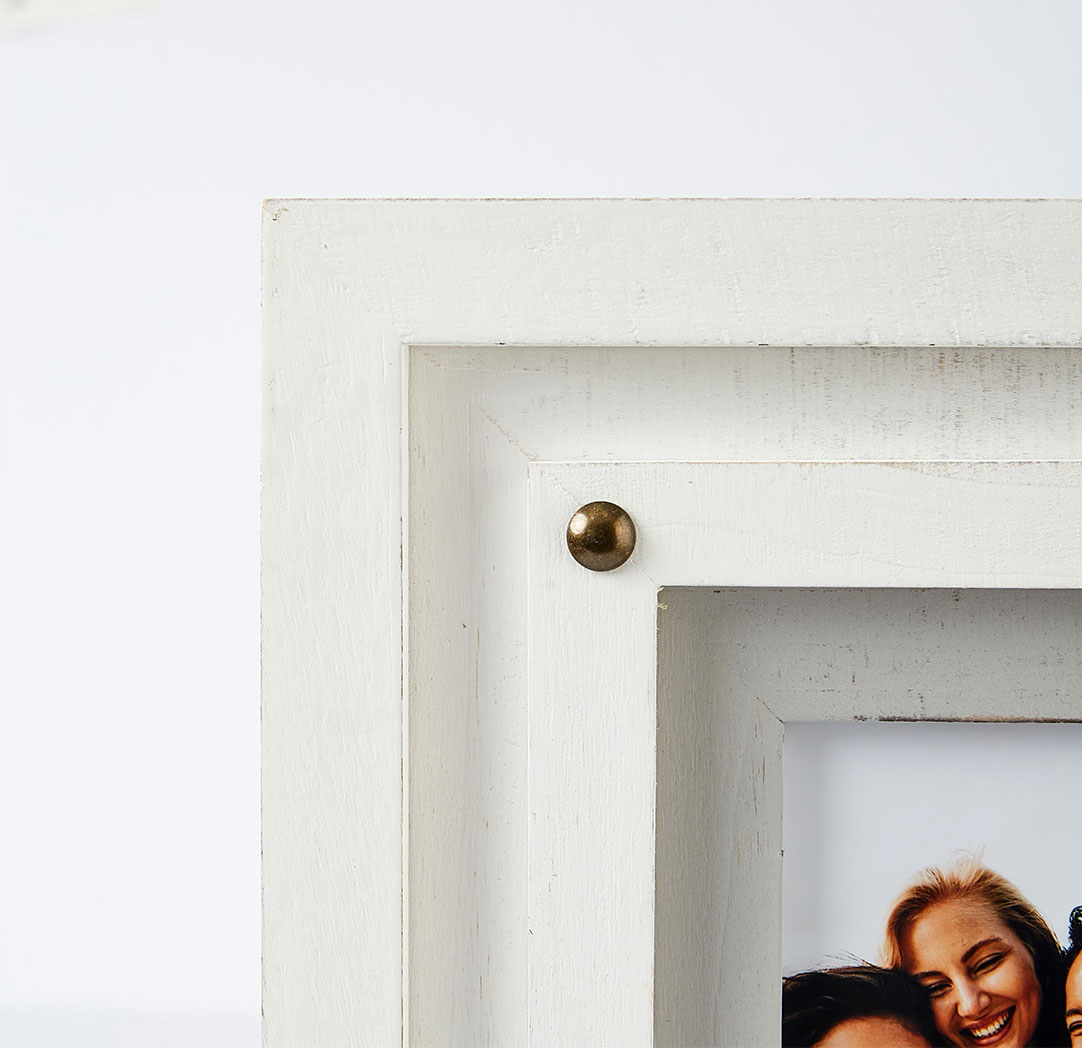 4x6 White Wood Rivet Frame