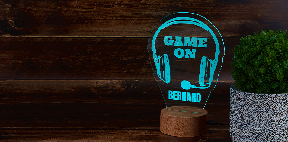 Panneau à DEL personnalisé en bois - Casque de jeu